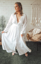 Load image into Gallery viewer, GEORGIA - long sleeve maxi
